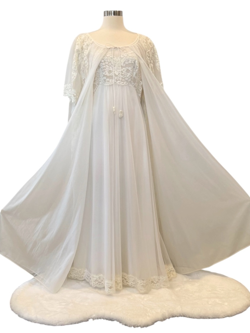 Vintage 60s Shadowline Nylon Peignoir White Lace Maxi Robe Nightgown Gown Set L